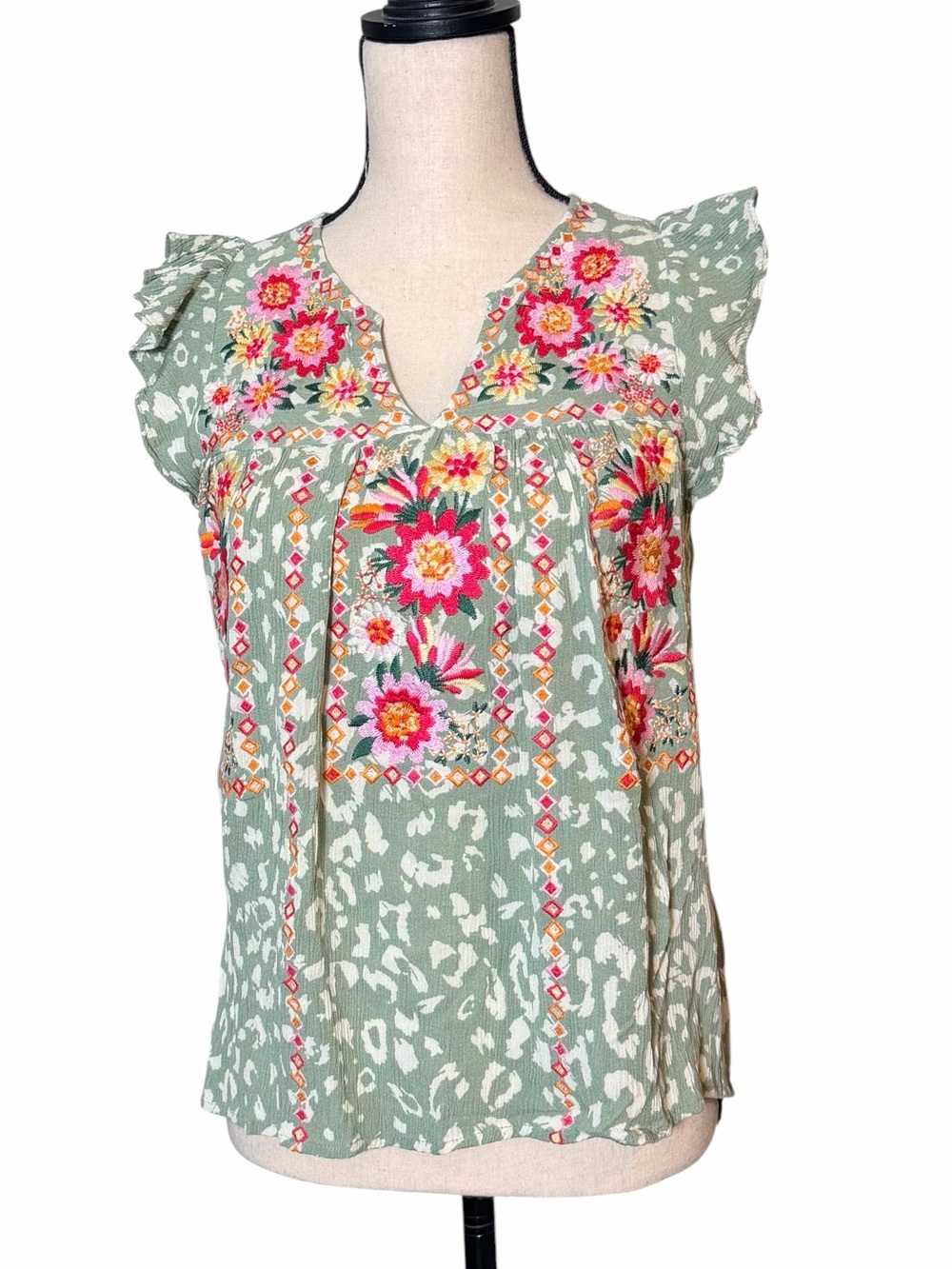 Savanna Jane Boho Embroidered Top Green Leopard Print Flutter Sleeve Size Small
